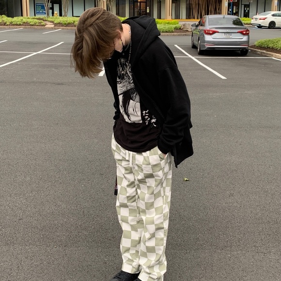 Meet your Posher, Caleb - Picture 2 of 2